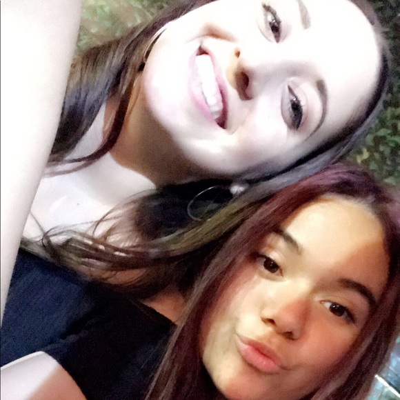 Meet your Posher, Hannah - Picture 1 of 1